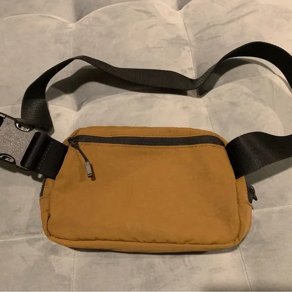 Lululemon Everywhere Belt Bag OG Burnt Caramel - Picture 5 of 15